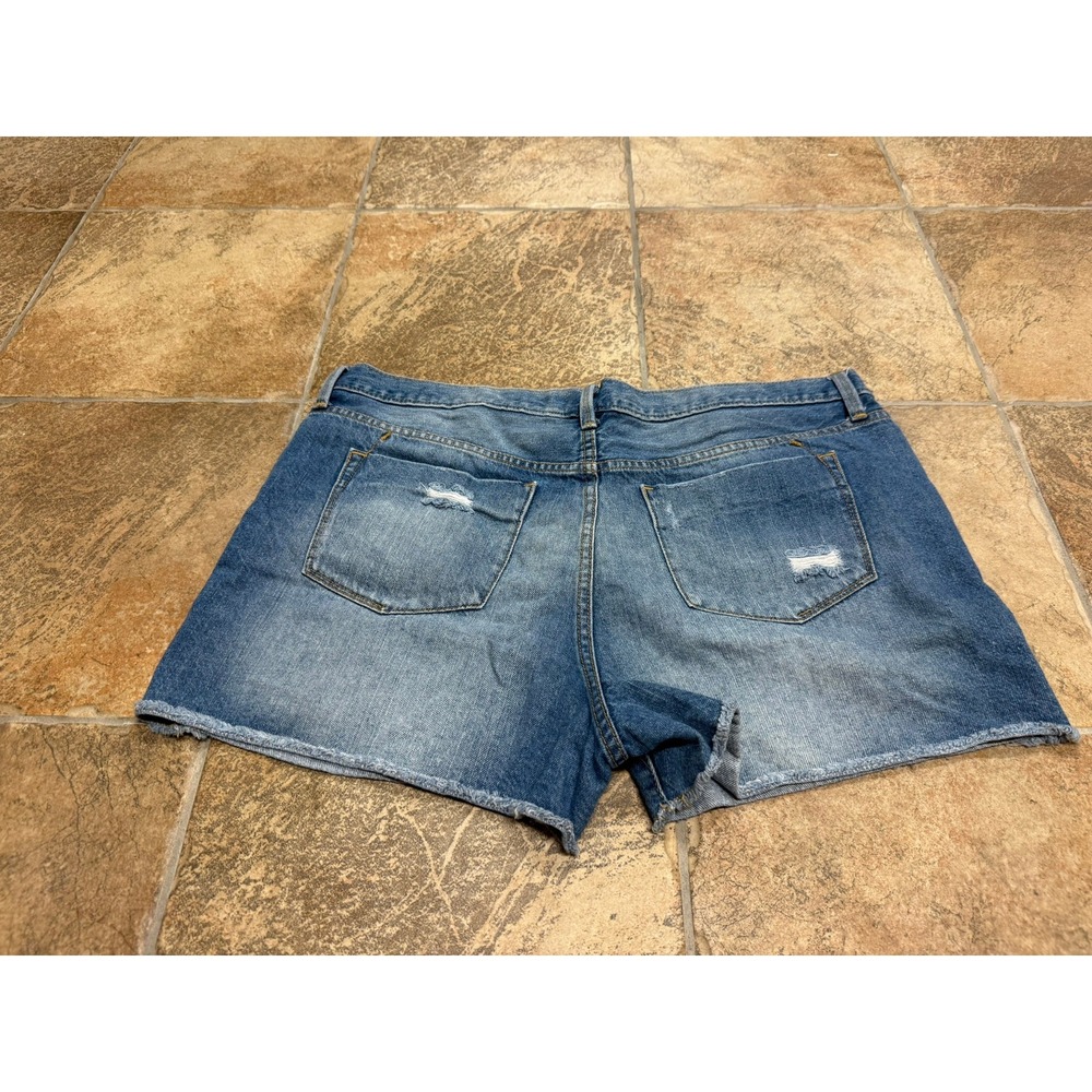 Mossimo Supply Co Womens Distressed Boyfriend Midi Denim Shorts Blue Size 14/32 - Picture 4 of 5